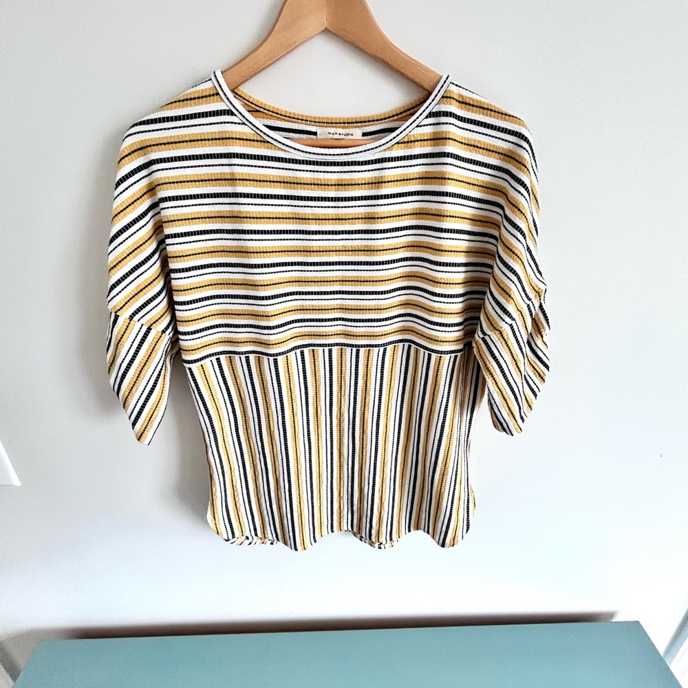 Max Studio Cream Boxy Pleated Blouse - Picture 4 of 7